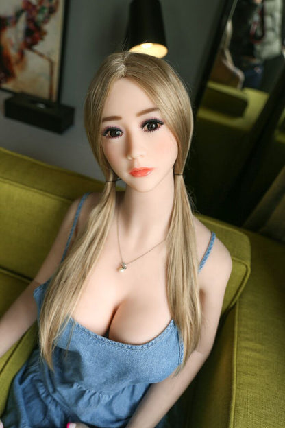 Clover cute teenage babe/ sex doll